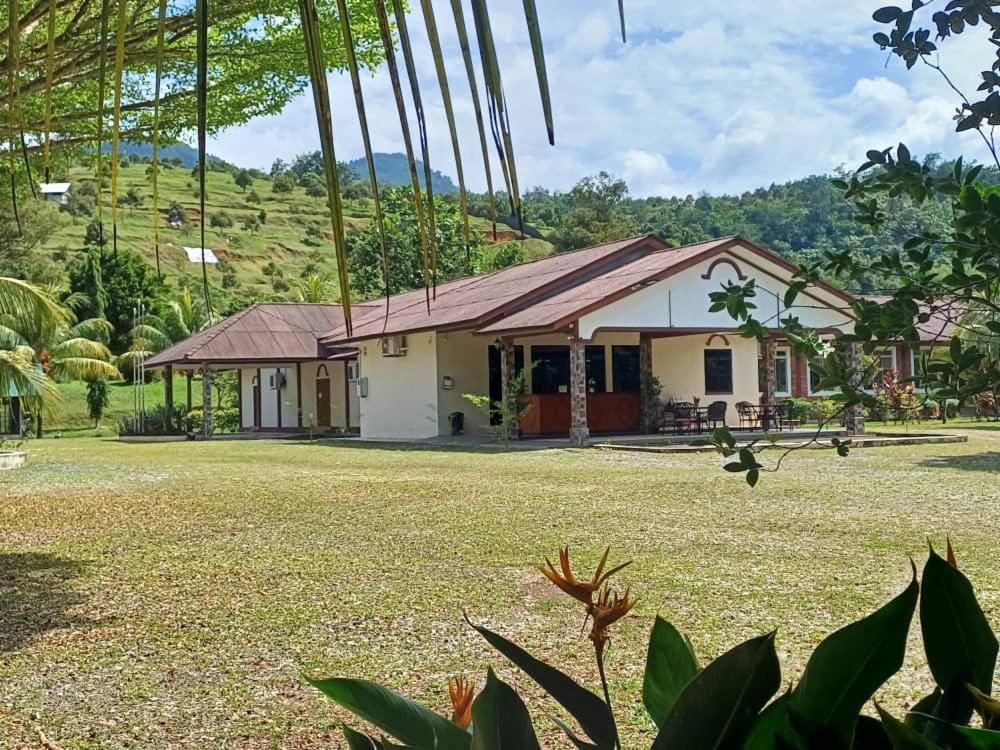 Lemuni Retreat & Training Centre - Kerling, Selangor Hotel Eksteriør billede